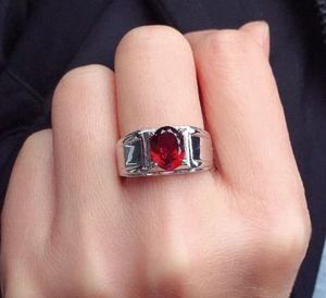 แหวนโกเมนผู้ชาย เงินแท้ 925 ชุบทอง แหวนแต่งงานแบบหนามเตย ขนาด 7x9 มม. สีแดง พลอยประจำเดือนมกราคม ของขวัญสำหรับคุณพ่อ เครื่องประดับ - Product Image 2
