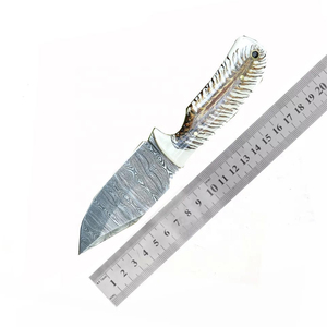 มีดพับเหล็กดามัสกัสคาร์บอนคุณภาพสูง ด้ามจับรูปทรงกรวยสน ผลิตด้วยมือ รับผลิตตามแบบ OEM ปรับแต่งได้ เกรดอุตสาหกรรม - Product Image 1