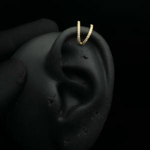 Manchette d'oreille en forme de conque ornée de diamants, en or massif 14 carats, style enveloppant sans perçage - Product Image 1