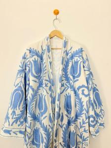 Kimono Unisex de Algodón Suzani, Largo, con Mangas Largas, Cuello en V, Cierre con Cordón, Estilo Clásico, Tejido Suave, Estampado Floral - Product Image 4