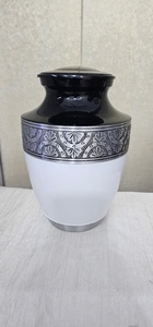 Urna Funeraria de Estilo Americano con Diseño Grabado, Fabricada en Latón, 220 Pulgadas Cúbicas, para Cenizas de Adultos, Se Acepta Logotipo Personalizado - Product Image 6