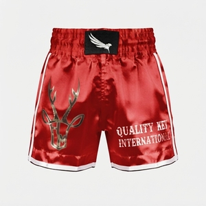Shorts de boxe en satin personnalisés avec logo brodé violet et argenté, équipement de compétition de haute qualité, vêtements de sport fitness. - Product Image 3