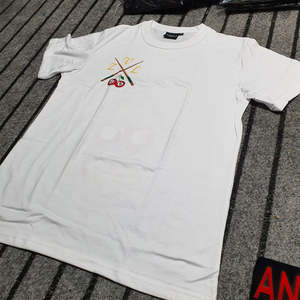 Camiseta 100% algodón para hombre, corte holgado, estampada en naranja, camiseta extragrande para hombre con estampado de logotipo pequeño en el pecho, cuello redondo informal y cómodo. - Product Image 2