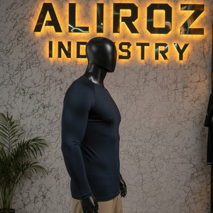 Rash guard deportivo de moda, corte ajustado, tela de secado rápido para gimnasio. Nuevo estilo de rash guard en venta a bajo precio. - Product Image 5