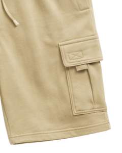 Shorts cargo pour hommes en beige sable, taille élastique, cordon de serrage, style streetwear décontracté, avec poches latérales, shorts d'été, fabricant - Product Image 3
