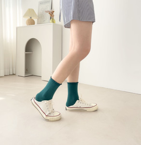 Chaussettes à volants de style coréen en coton peigné de qualité supérieure - Product Image 3