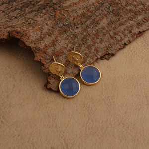 Pendientes colgantes de ágata chapados en oro para mujer, con engaste clásico, joyería de moda, pendientes de piedra redonda azul tinta - Product Image 1
