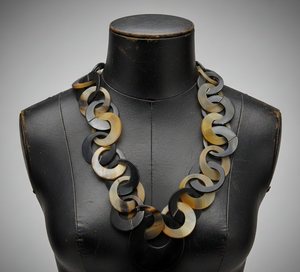 Collar de moda hecho a mano para verano con discos ovalados pulidos de cuerno de búfalo negro y cadena de eslabones sólidos para fiestas - Product Image 3