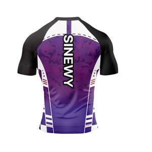 Rashguard personnalisé à séchage rapide, respirant, UPF50+, écologique, antibactérien, unisexe, manches courtes - Product Image 2