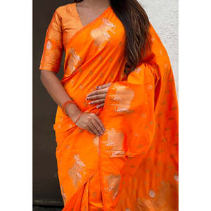 Sari tissé double zari Elite Weaves en orange avec bordure Nandi, soie douce 700g pour tenue de soirée - Product Image 3