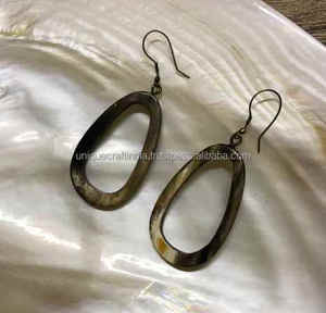 Pendientes Circulares Hechos a Mano con Diseño de Corazón, Joyería Ecológica Pulida, Accesorios de Moda Elegantes para Uso Diario - Product Image 3