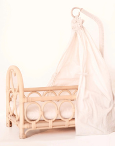 Cama de Muñecas de Ratán con Dosel, Diseño de Corazón, Cama Tejida Encantadora, Muebles Boho para Cuarto de Niños, Muebles Elegantes Hechos a Mano para Dormitorio, OEM ODM - Product Image 2