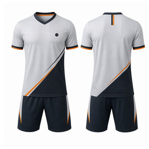 Uniforme de Fútbol Clásico, Jersey y Pantalones Cortos Suaves y Transpirables Diseñados para Escuelas, Academias y Equipos Profesionales - Product Image 1