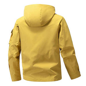 เสื้อแจ็คเก็ตซอฟต์เชลล์แฟชั่นส่งเร็วสำหรับผู้ชาย รับผลิตตามแบบ OEM ซิปเสื้อแจ็คเก็ตซอฟต์เชลล์ขายส่ง เสื้อกันฝนฤดูหนาวสำหรับผู้ชายแบบมีฮู้ด รับผลิตตามแบบ OEM - Product Image 2