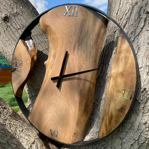 Reloj de Pared de Madera Hecho a Mano con Marco de Metal, Números Romanos, Estilo Antiguo, Redondo y Decorativo para Sala de Estar - Product Image 2