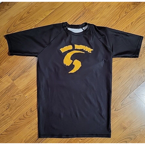 Protector de sarpullido personalizado UPF50 para hombres y niños Material de LICRA de longitud larga de secado rápido con logotipo personalizado para uso en gimnasio de surf BJJ - Product Image 2