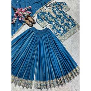 Conjunto de traje de trabajo de secuencia de codificación y bordado de diseñador para mujer con adornos únicos - Product Image 1