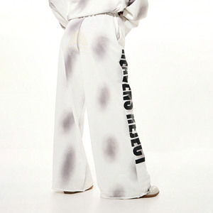 Top Trendy Style <b>Women</b> Sunfade Baggy Style Sweatpants With Screen Printed logos Streetwear Flare Sweatpants Wholesale Rate - Product Image 2