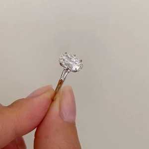 Anillo de Compromiso de Oro Sólido de 14K con Tres Diamantes Naturales Ovalados de 1.01CT G VS2, Certificados de Lujo, con Piedras Laterales en Forma de Baguette - Product Image 6