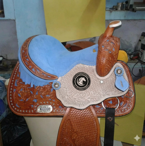 Sillas de Montar Western Premium de Cuero Hechas a Mano con Grabados Decorativos para Ecuestres - Product Image 1