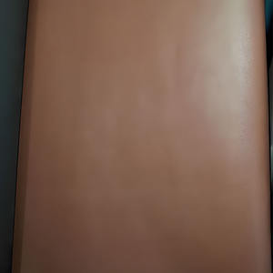 Cuir synthétique lisse authentique avec doublure en cuir de vache souple pour la fabrication de sacs de luxe, ceintures, chaussures, projets de cuir et intérieurs DIY - Product Image 6