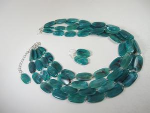 Resin Necklace Designed With Minimal Yet Attractive Artistic Look Lightweight Jewelry Suitable For Daily Wear Office Styling - Product Image 4