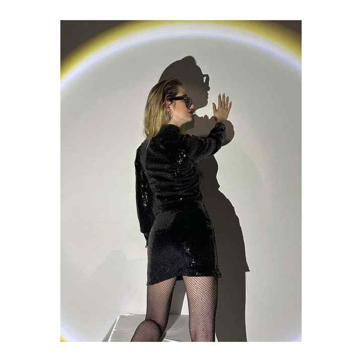 S:2 / M:2 / L:1 / XL:1= 6 Pieces | Black Sequin Skirt