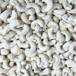 Venta al por Mayor de Nueces de Anacardo Crudas WW180, Nueces de Anacardo Premium de Vietnam a Precio Razonable - Product Image 1