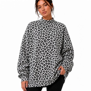 Sudadera de cuello alto extragrande para mujer, de la mejor calidad, con estampado de camuflaje rosa, manga larga, tejida en poliéster, para otoño. - Product Image 4