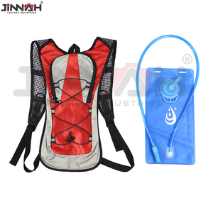 Sac d'hydratation léger pour la course en montagne, les voyages et la randonnée, avec poche à eau, sac à dos tactique - Product Image 6