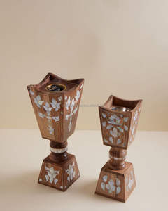 Quemador Bakhoor de madera hecho a mano con incrustaciones de fregona con incrustaciones florales de nácar Edición de regalo Premium - Product Image 6