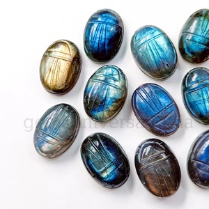Perles Scarabées en Labradorite, Éléments Sculptés en Pierre Précieuse, Scarabée Égyptien en Labradorite, Sculpture d'Insecte en Labradorite 14X10MM - Product Image 3