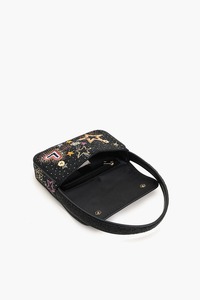 Bolso de Noche Étnico Indio con Cordón, Bolso Potli Rojo Hecho a Mano de Lujo con Cuentas, Bolso de Fiesta y Nupcial Adornado con Lentejuelas, Hecho en India - Product Image 3