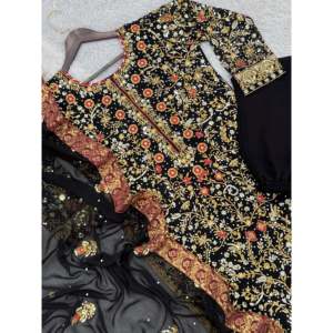 Ensemble élégant pour femme, haut de soirée avec style pantalon et dupatta - Product Image 5