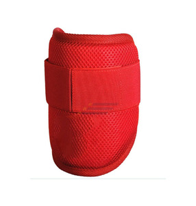 Livraison rapide, nouvelle arrivée, protège-coude de baseball de haute qualité, durable, en plastique léger, confortable et protecteur pour les frappeurs. - Product Image 1