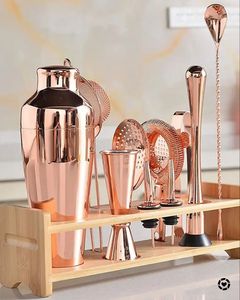 Collection de verrerie élégante avec accents en cuivre pour la décoration de table, cadeau de luxe pour l'inauguration d'une maison, essentiels pour les soirées cocktails. - Product Image 3