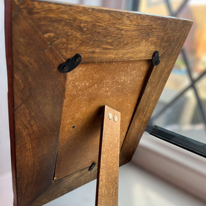 Marco de Fotos de Madera Sólida Hecho a Mano por Diseñadores, Elegante Exhibidor de Fotos de Sobremesa para Hogar, Oficina, Sala de Estar, Acabado Premium, Decoración - Product Image 5