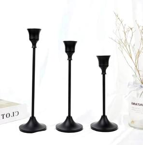 Support de bougie en métal, directement de l'usine, pour la décoration intérieure, centre de table de mariage et décoration d'événements, disponible à la vente - Product Image 2