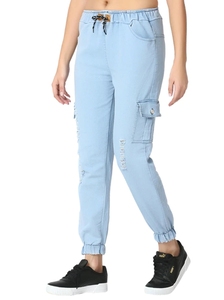 Jogging cargo décontracté pour femme bleu clair à taille élastique avec cordon de serrage, plusieurs poches et design déchiré vieilli, idéal pour le printemps - Product Image 1