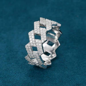 Anillos Finos Personalizados de Plata de Ley 925 y Oro de 10k RB Gems, Anillo de Compromiso con Corte Brillante, Zirconia Certificada IGI, Engaste de Bisel para Hombre - Product Image 1