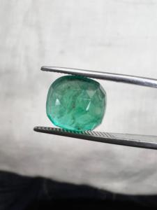 Pierre précieuse brute de 4,64 carats, taille coussin antique, pour centre de bague de luxe - Product Image 3