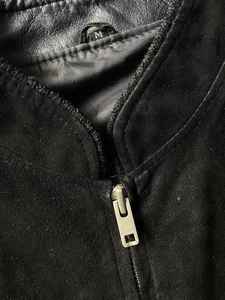 Veste bomber d'hiver unisexe en cuir véritable brodée de strass et de paillettes avec fermeture éclair, personnalisée par Kernel Apparel pour hommes - Product Image 6