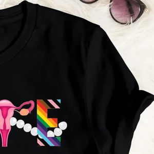 เสื้อยืดสีดำลายกราฟิก "New Vote" สำหรับผู้หญิง ลายพิมพ์กราฟิกสมาคมนักศึกษากรีก แขนสั้น คอกลม สไตล์ลำลอง เสื้อยืดพิมพ์ลายข้อความเกี่ยวกับการลงคะแนนเลือกตั้ง แบบสั่งทำได้ - Product Image 5