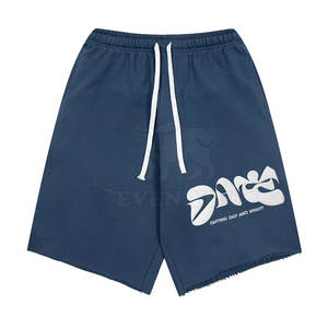 Shorts pour hommes avec logo imprimé personnalisé, impression en relief, style streetwear moderne, mode décontractée, confortable pour tous les jours - Product Image 3
