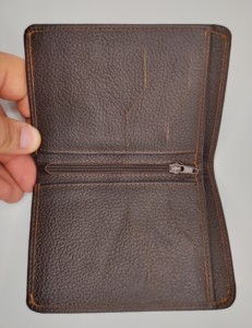 High Quality Short <b>Trifold</b> Customized Microfiber Synthetic Leather Multi-Card Business Design Wholesale Low MOQ Premium Card - Product Image 4
