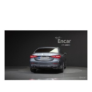 Mercedes-Benz C300 AMG Line Classe C 2022 avec 25 980 km, conduite à gauche, boîte de vitesses automatique, caméra de recul - Product Image 4