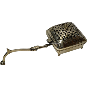 Brûleur à encens traditionnel carré en laiton avec poignée, brûleur à charbon portable pour la méditation, la maison et le temple - Product Image 3