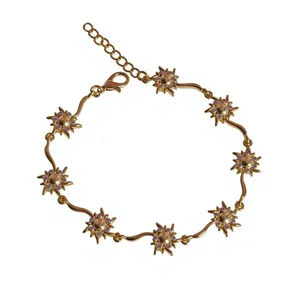 Bracelet Charmant en Argent Sterling Plaqué Or Soleil avec Zircon Cubique, Bijou Délicat pour Tous les Jours, Cadeau Idéal pour Fête et Anniversaire pour Femme - Product Image 1