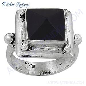 Impresionante anillo de plata con piedras preciosas de ónix Negro Grande - Product Image 1
