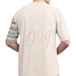 เสื้อยืดคอกลมสีขาวสำหรับผู้ชาย ผ้าฝ้าย 100% ทรงหลวม ระบายอากาศได้ดี เป็นมิตรต่อสิ่งแวดล้อม - Product Image 3